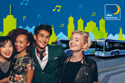 4 Jugendliche vor gezeichneter Nachtskyline